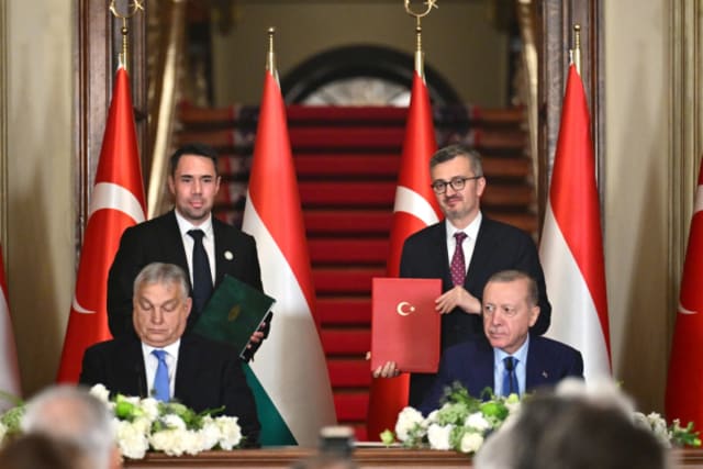 Türkiyə və Macarıstan arasında 16 anlaşma imzalanıb