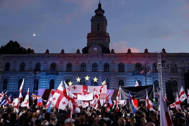 Tbilisidə etiraz yürüşləri qadağan edilib