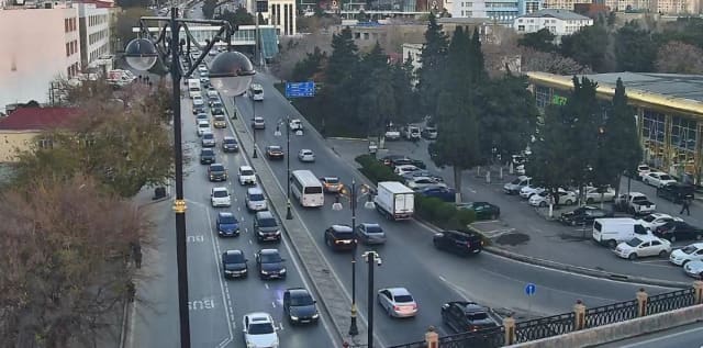 Hazırda Bakıda sıxlıq müşahidə olunan yollar açıqlanıb