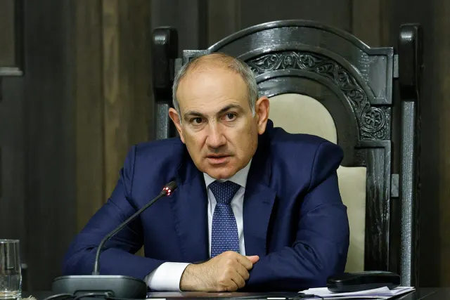 Paşinyan Almaniyaya səfər edib