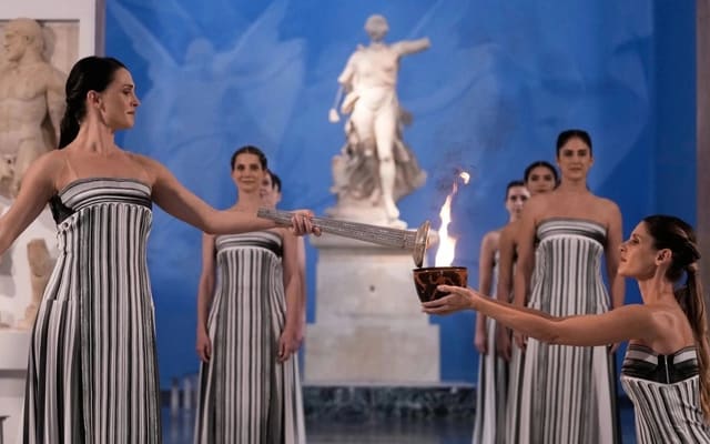 2026-cı il Olimpiya məşəli Yunanıstanda alovlandırılıb
