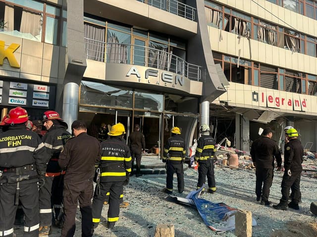 Nərimanovda obyektdə baş verən partlayışda 5 nəfər xəsarət alıb - YENİLƏNİB 4