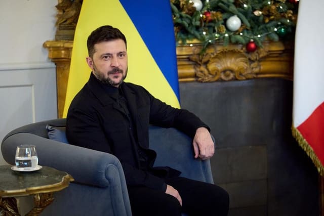 Zelenski: Ukrayna 2026-cı ildə Rusiya ilə əsir mübadiləsini bərpa etməyə çalışır