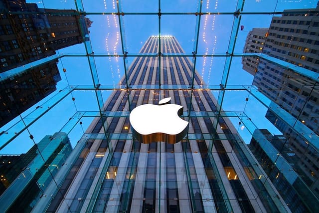 "Apple" "iPhone 18" istehsal etməyəcək