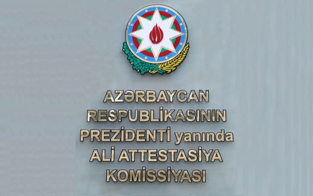 284 nəfərə fəlsəfə doktoru, 37 nəfərə elmlər doktoru adı verilməsindən imtina edilib