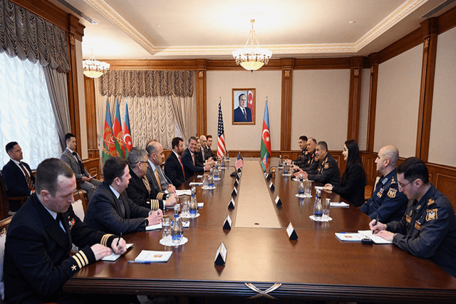 Müdafiə naziri ABŞ nümayəndə heyətinin üzvləri ilə görüşüb