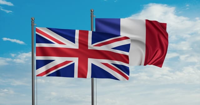 Böyük Britaniya və Fransa Suriyada İŞİD hədəflərinə birgə hücum həyata keçirib