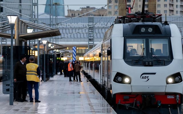 ADY: Bayram günlərində 63 minə yaxın sərnişin daşınıb