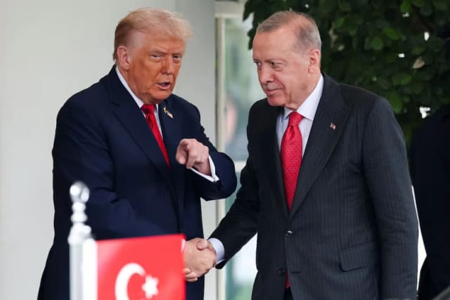 Ərdoğan və Tramp arasında telefon danışığı olub - YENİLƏNİB