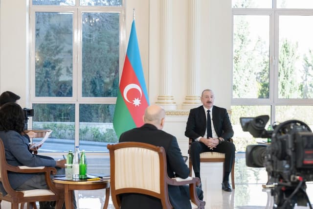 Prezident İlham Əliyev: Beş il ərzində ordu quruculuğu ilə fəal şəkildə məşğul olmuşuq