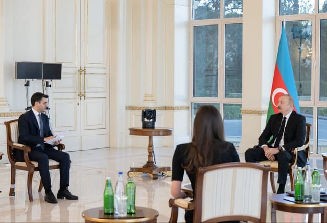 Prezident: Bir çoxları bizim uğurumuzu təkrar etmək istərdi, amma bu, heç kimə müyəssər olmayıb