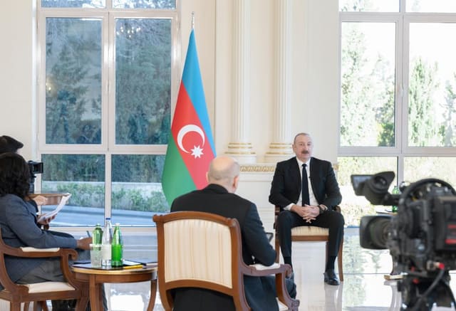 Prezident: Azərbaycan dilini qorumaq hər birimizin vəzifəsidir