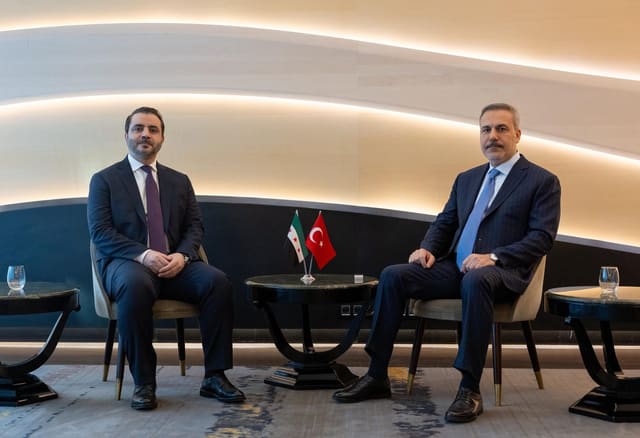 Hakan Fidan suriyalı həmkarı ilə görüşüb