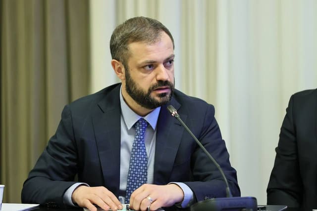 Papoyan: Azərbaycandan Ermənistana növbəti neft məhsulları göndərilib