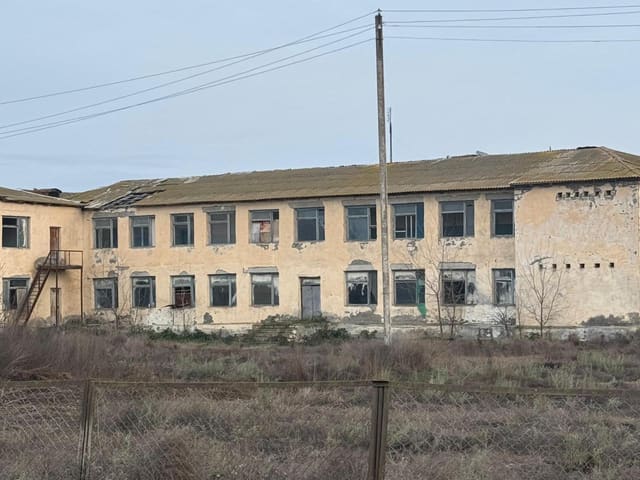 Bərdədə məktəb binası yararsız hala düşüb - FOTO