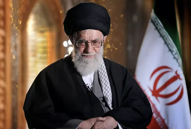 İranın Ali Lideri: Amerikanın əlləri minlərlə iranlının qanı ilə ləkələnib