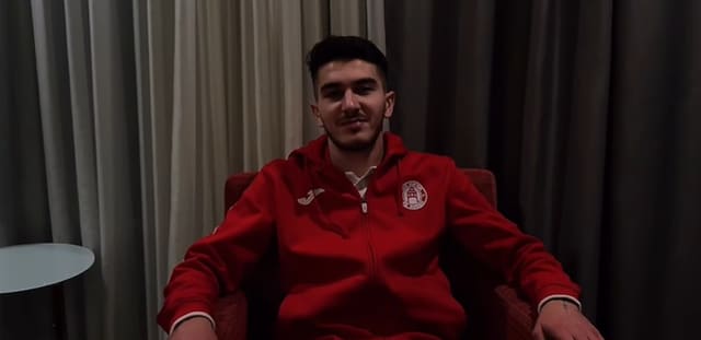 Qırğızıstan klubu azərbaycanlı futbolçunu transfer etdi 