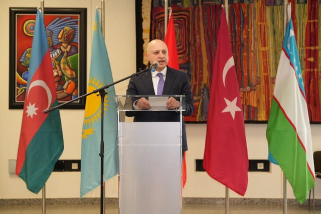 Samir Şərifov Vyanada “Türk həftəsi”nin açılışında iştirak edib