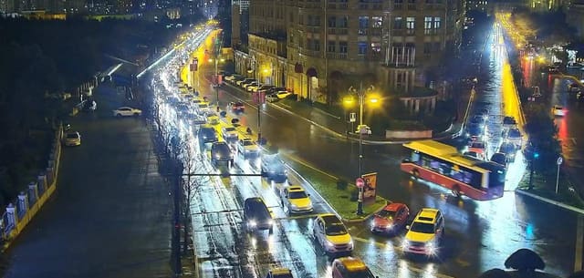 "20 Yanvar"da nəqliyyatın hərəkətində sıxlıq yaranıb