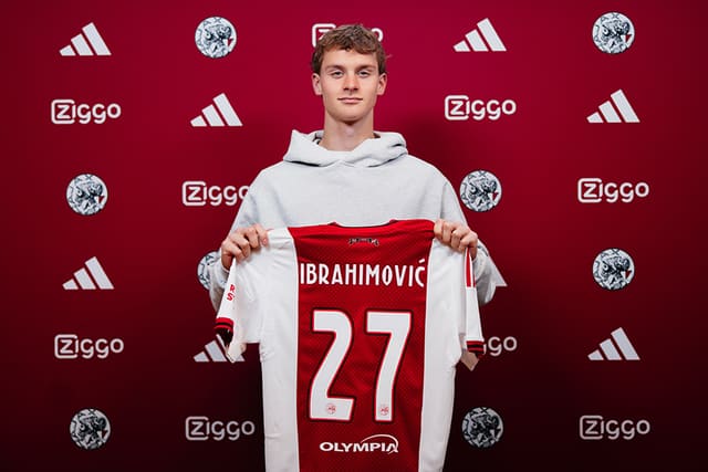 "Ayaks" Zlatan İbrahimoviçin oğlunu transfer etdi 