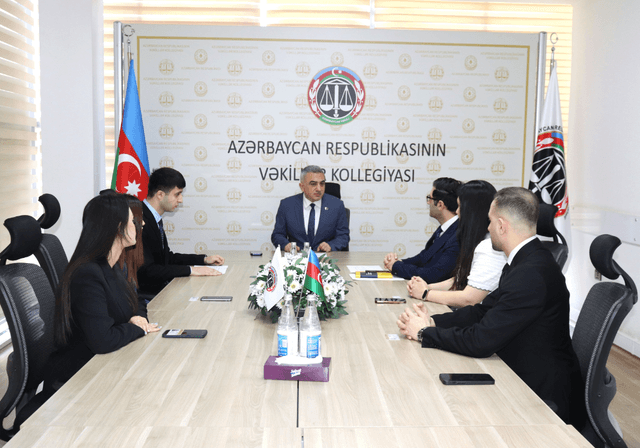 Vəkillər Kollegiyasının sədri işə yeni qəbul olunan vəkil köməkçiləri ilə görüş keçirib