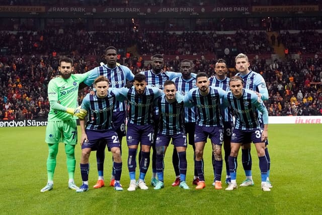 Şahrudin Məhəmmədəliyev: Nani futbol əfsanəsidir