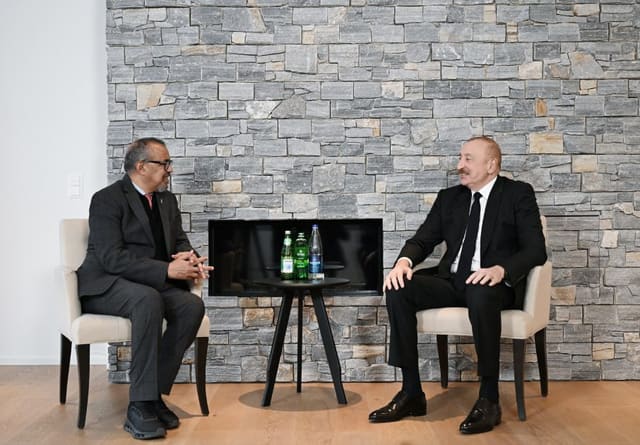 Prezident İlham Əliyevin Davosda Ümumdünya Səhiyyə Təşkilatının Baş direktoru ilə görüşü olub