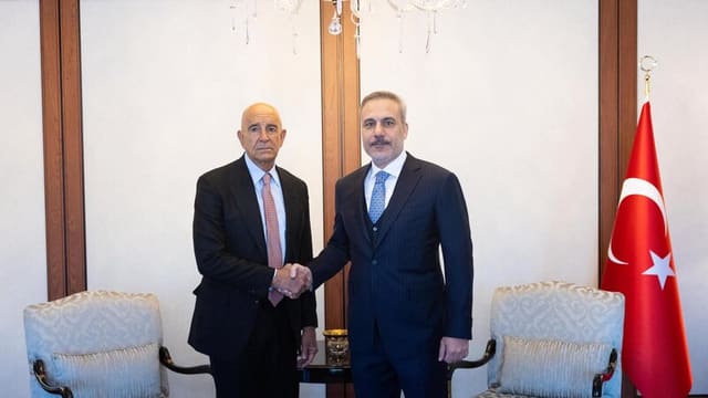 Hakan Fidan ABŞ prezidentinin Suriya üzrə xüsusi nümayəndəsi ilə görüşüb