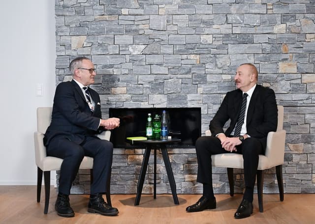 İlham Əliyev Davosda "Dell Technologies" şirkətinin Avropa, Yaxın Şərq və Afrika üzrə prezidenti ilə görüşüb