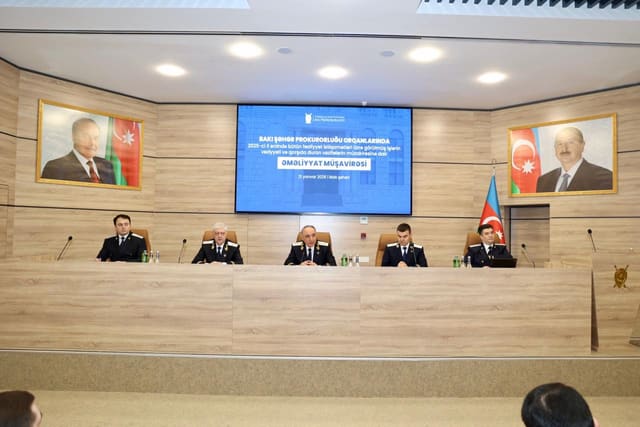 Bakı Şəhər Prokurorluğunda 2025-ci ildə görülmüş işlərin yekunu ilə bağlı əməliyyat müşavirəsi keçirib
