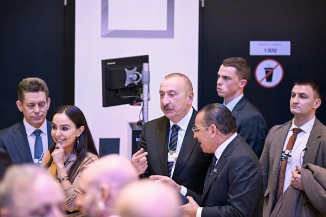 İlham Əliyev Ümumdünya İqtisadi Forumu çərçivəsində panel iclasda iştirak edib