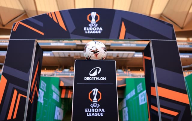UEFA AL: "Fənərbaxça" "Aston Villa"ya, "Roma" "Ştutqart"a qarşı 