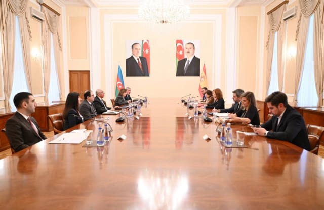 Əli Əsədov İspaniya Deputatlar Konqresinin sədri ilə ikitərəfli əməkdaşlığı müzakirə edib