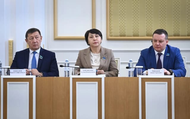 Qazaxıstanda Qurultay deputatları nazirlərin istefasına təsir göstərmək hüququna malik olacaqlar