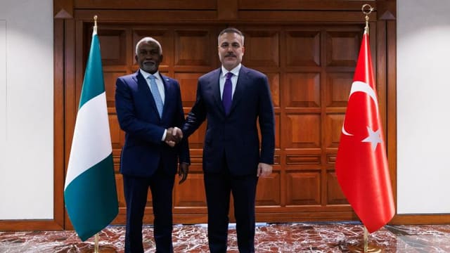 Hakan Fidan nigeriyalı həmkarı ilə görüşüb