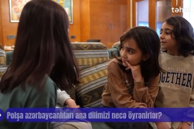 Kilometrlərlə uzaqda olsalar da, ana dilimiz bizi soydaşlarımızla birləşdirir