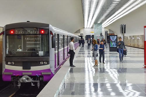 Bakı metrosunda  Yaşıl və Qırmızı xətlər ayrılıb