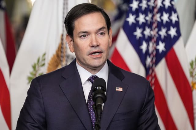 Rubio: Vaşinqton Yaxın Şərqdə hərbi mövcudluğunu artırmaq niyyətindədir