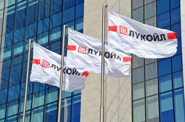 "Lukoil" şirkəti xarici aktivlərini satmaq üçün ABŞ ilə razılığa gəlib