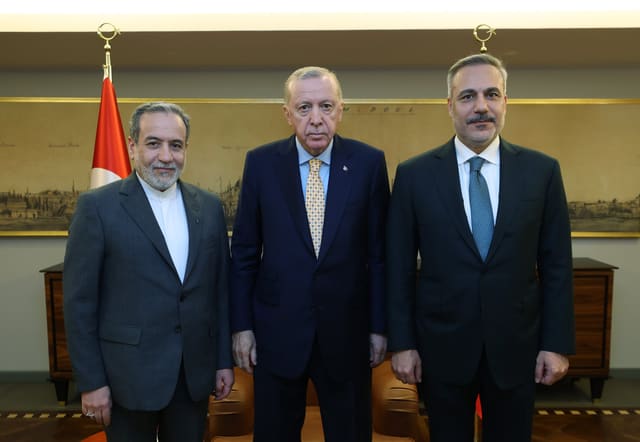 Ərdoğan İran XİN rəhbərini qəbul edib