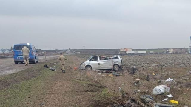 Türkiyədə mikroavtobus dərəyə aşıb: 2 nəfər ölüb, 8 nəfər yaralanıb