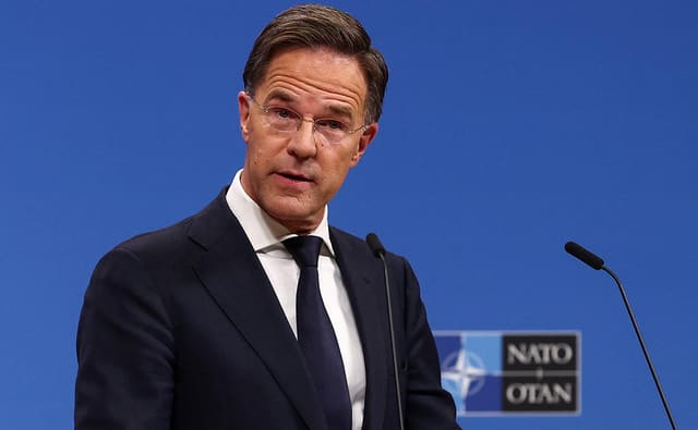 NATO-nun baş katibi Kiyevə gəlib