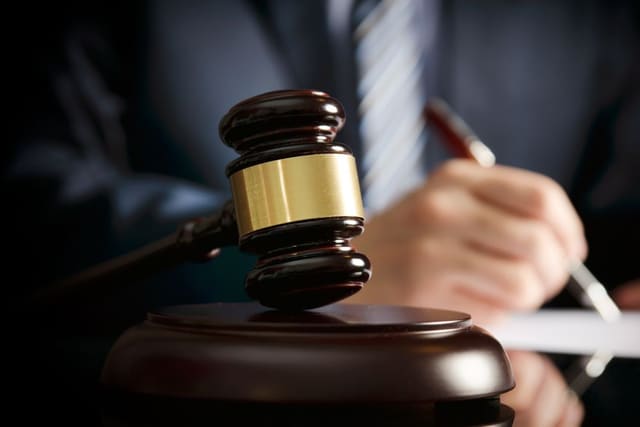 Dövlətə xəyanətdə təqsirləndirilən şəxslə bağlı qərar verilib