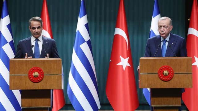 Yunanıstanın Baş naziri Türkiyəyə səfər edəcək
