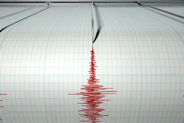 Kamçatka sahillərində 5,5 bal gücündə zəlzələ baş verib