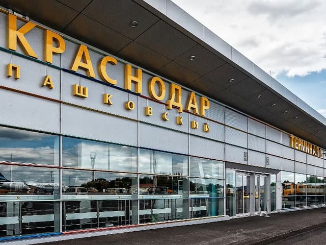 Krasnodar hava limanı bağlanıb