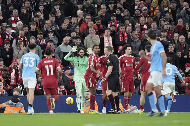 İngiltərə PL: "Mançester Siti" səfərdə "Liverpul"u məğlub etdi 