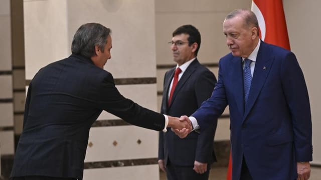  Ərdoğan 3 ölkənin səfirini qəbul edib
