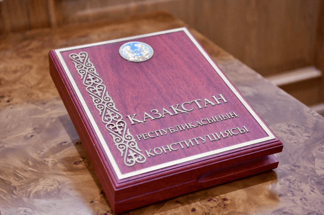 Qazaxıstanda yeni Konstitusiyanın mətni dərc edilib
