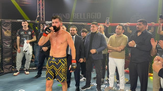 Alim Nəbiyev Batumidə beynəlxalq turnirdə MMA üzrə ardıcıl üçüncü qələbəsini qazanıb